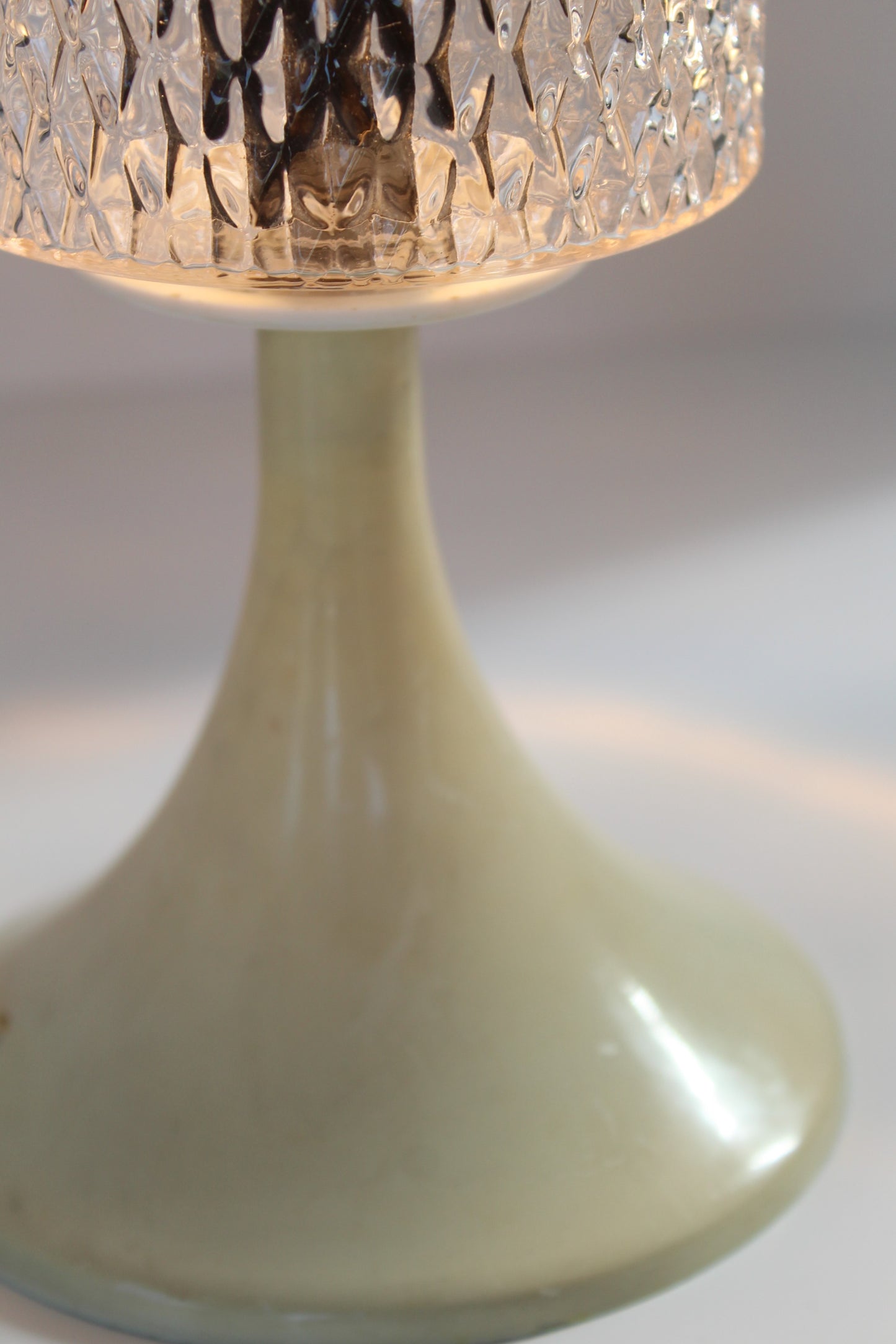 Lampe d'appoint vintage pied "tulipe"