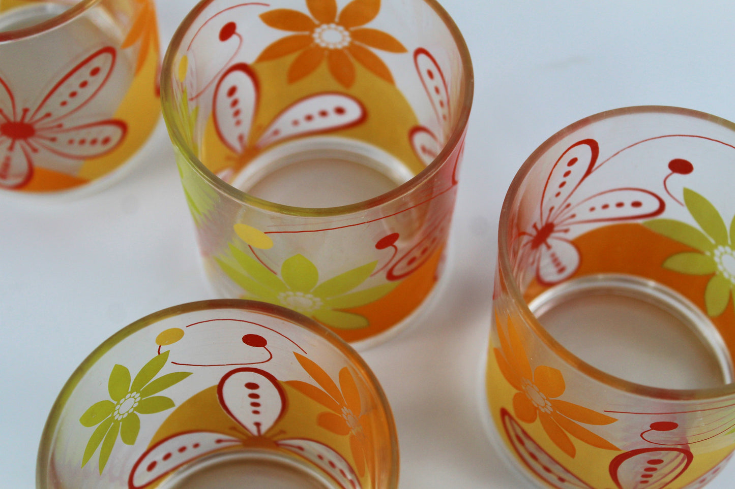 Verres motifs floraux