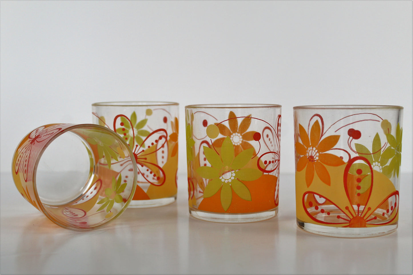 Verres motifs floraux