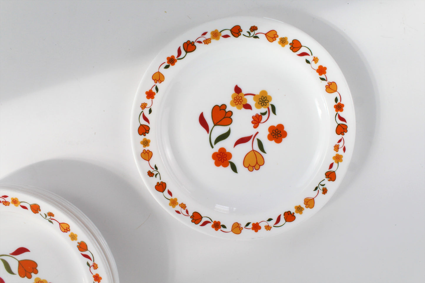 Assiettes Arcopal "Tulipe"