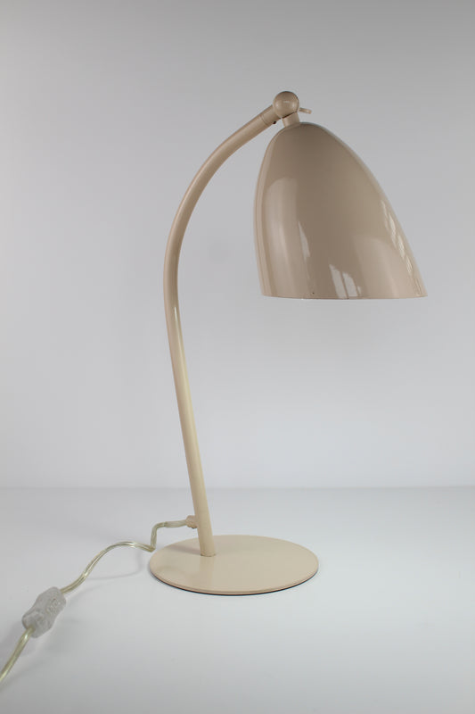 Lampe rose poudrée