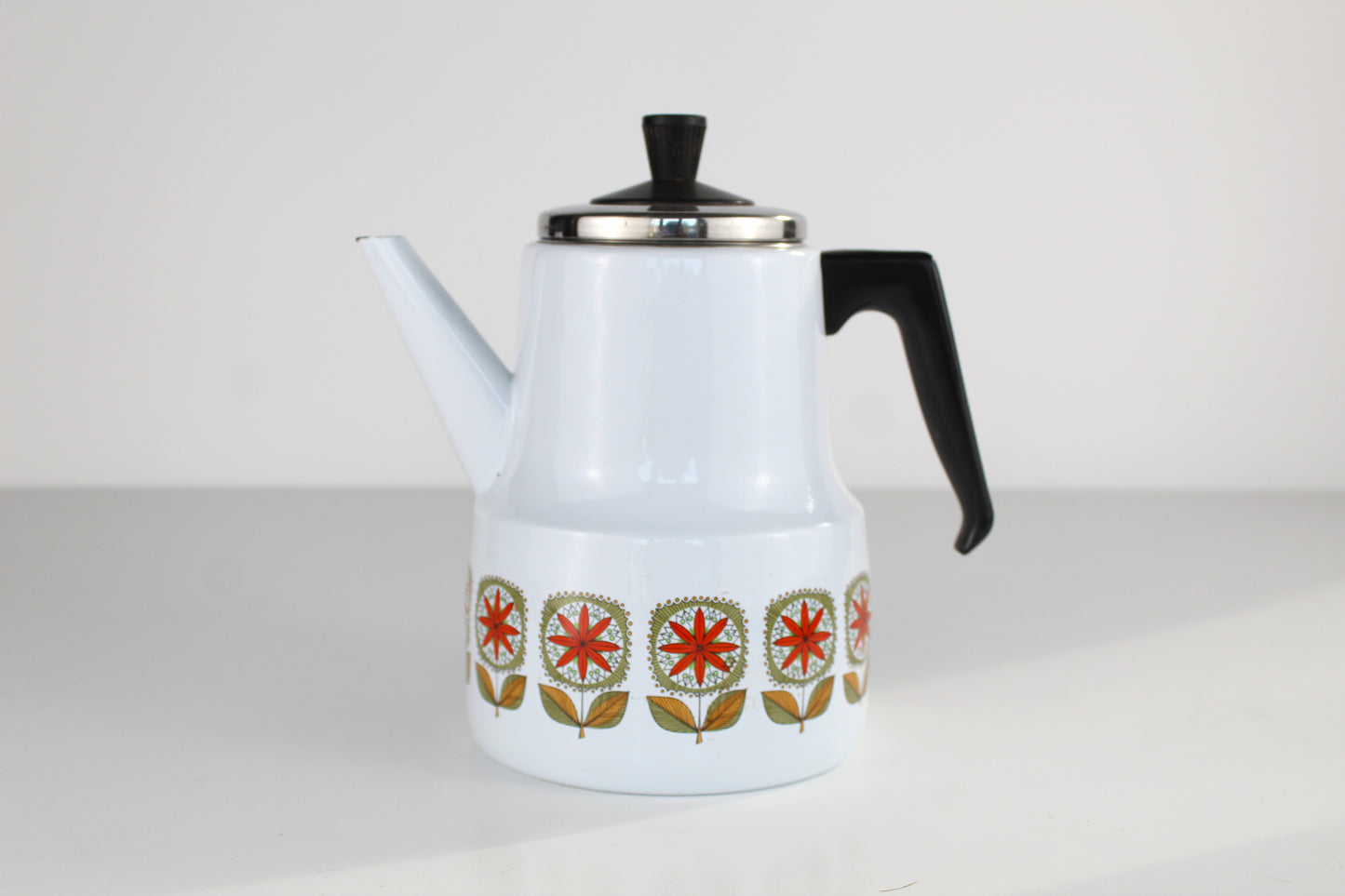 Cafetière vintage en métal